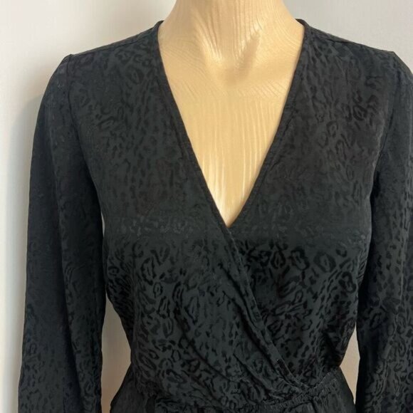 Buffalo David Bitton Womens S Black Animal V Neck Long Sleeve Blouse Top Blouse - Picture 5 of 15